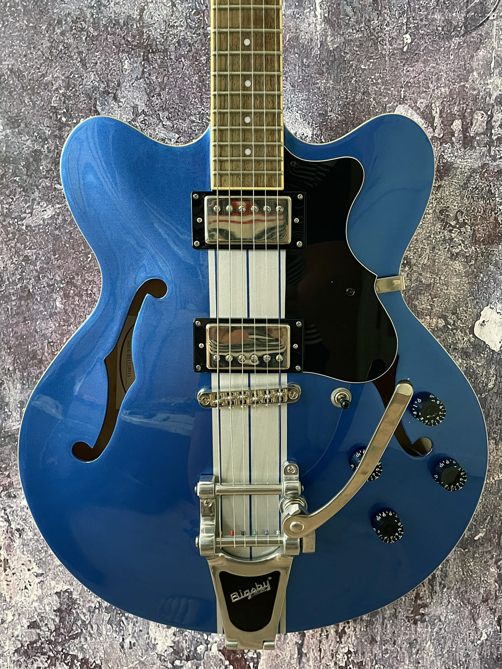Höfner Verythin Ltd Edition Bigsby / Racing-Stripe BJ 2015