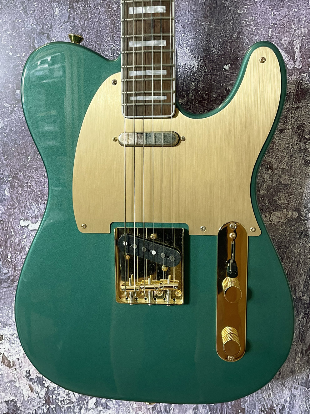 Squier Telecaster 40th AV SHW Gold Edition BJ 2021