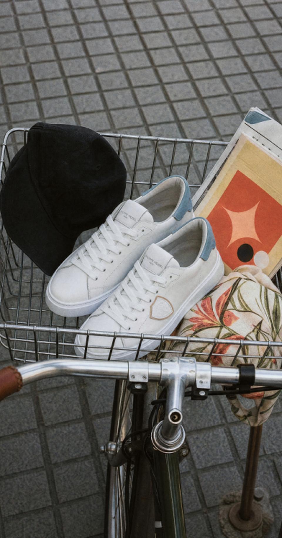 Philippe Model sneakers temple men white light blue