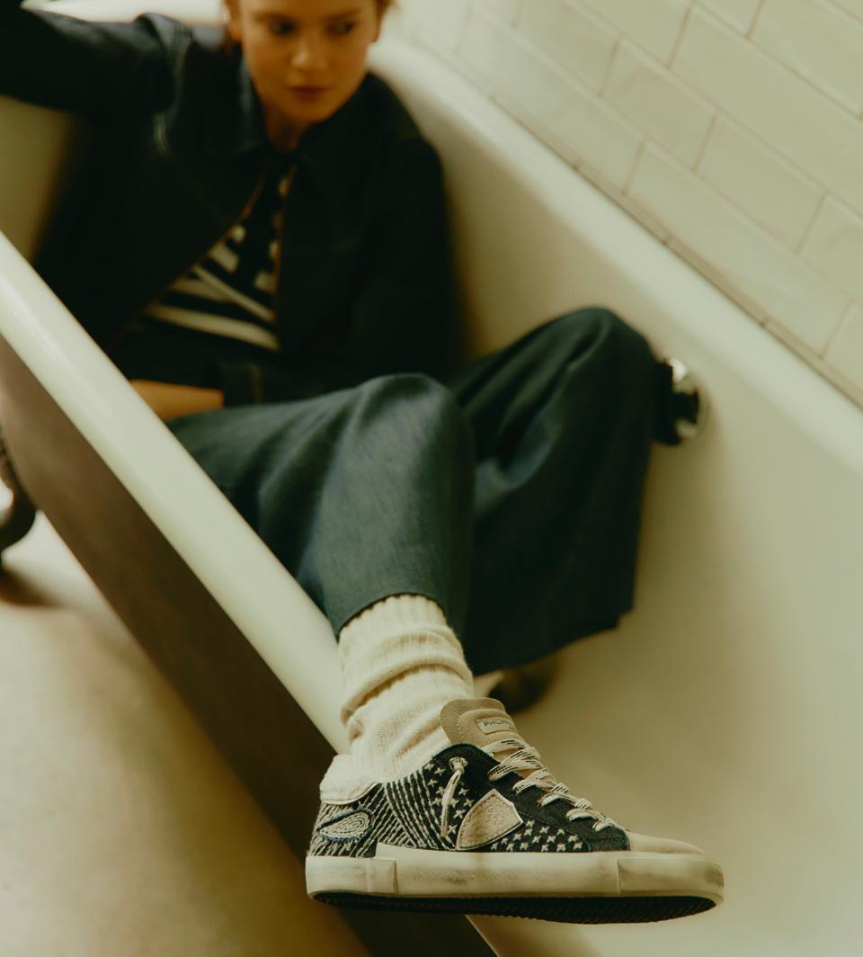 Philippe Model Sneakers PRSX für Damen mit Kunstfellfutter, blau-weiß