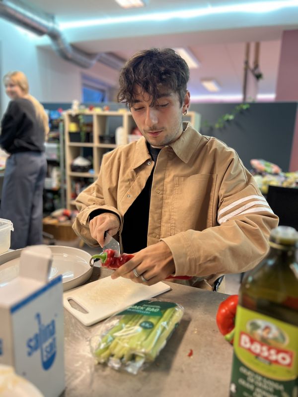 Help Us Grow: Join the Volunteer Club