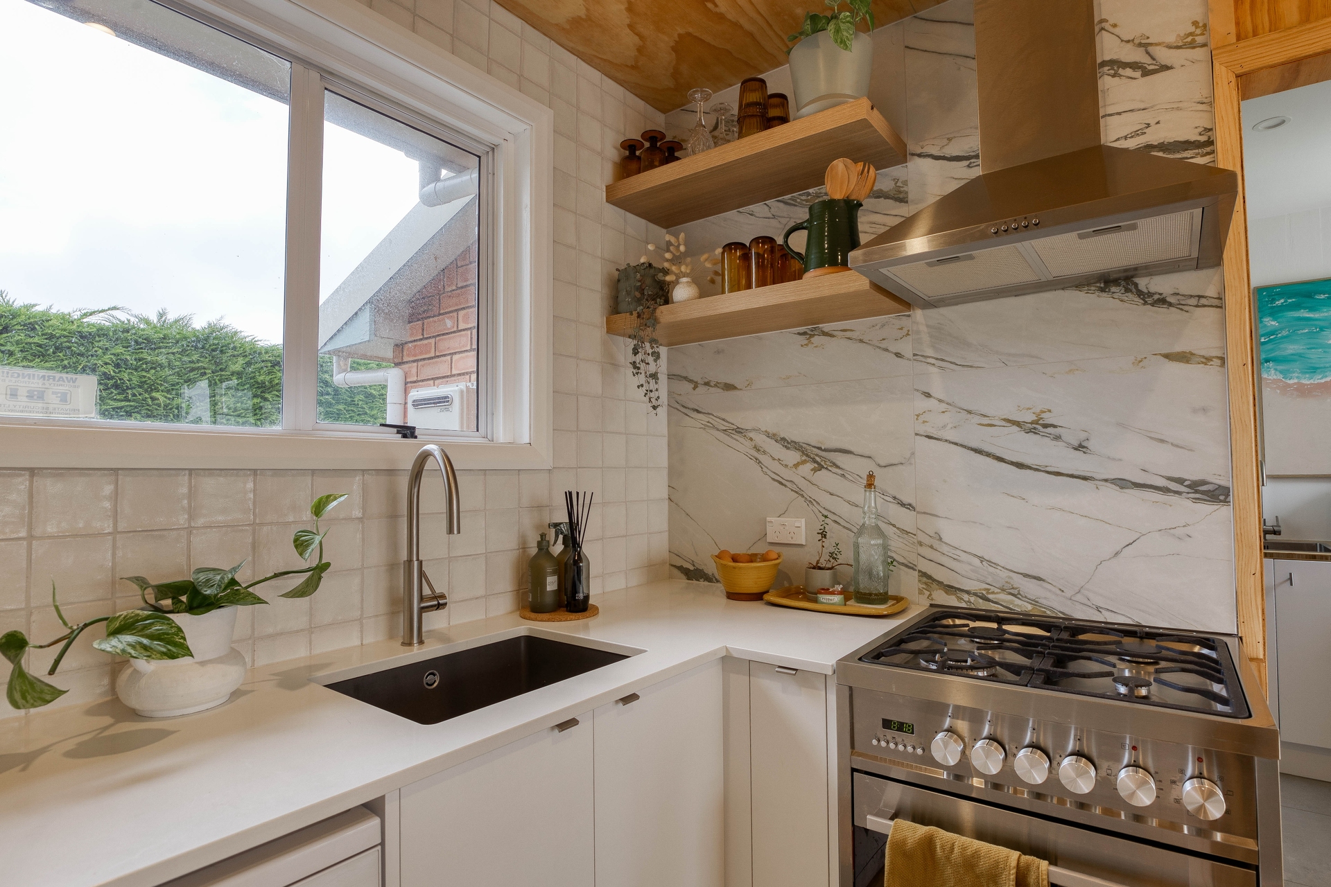 How to Make the Most of the Space in a Small Kitchen