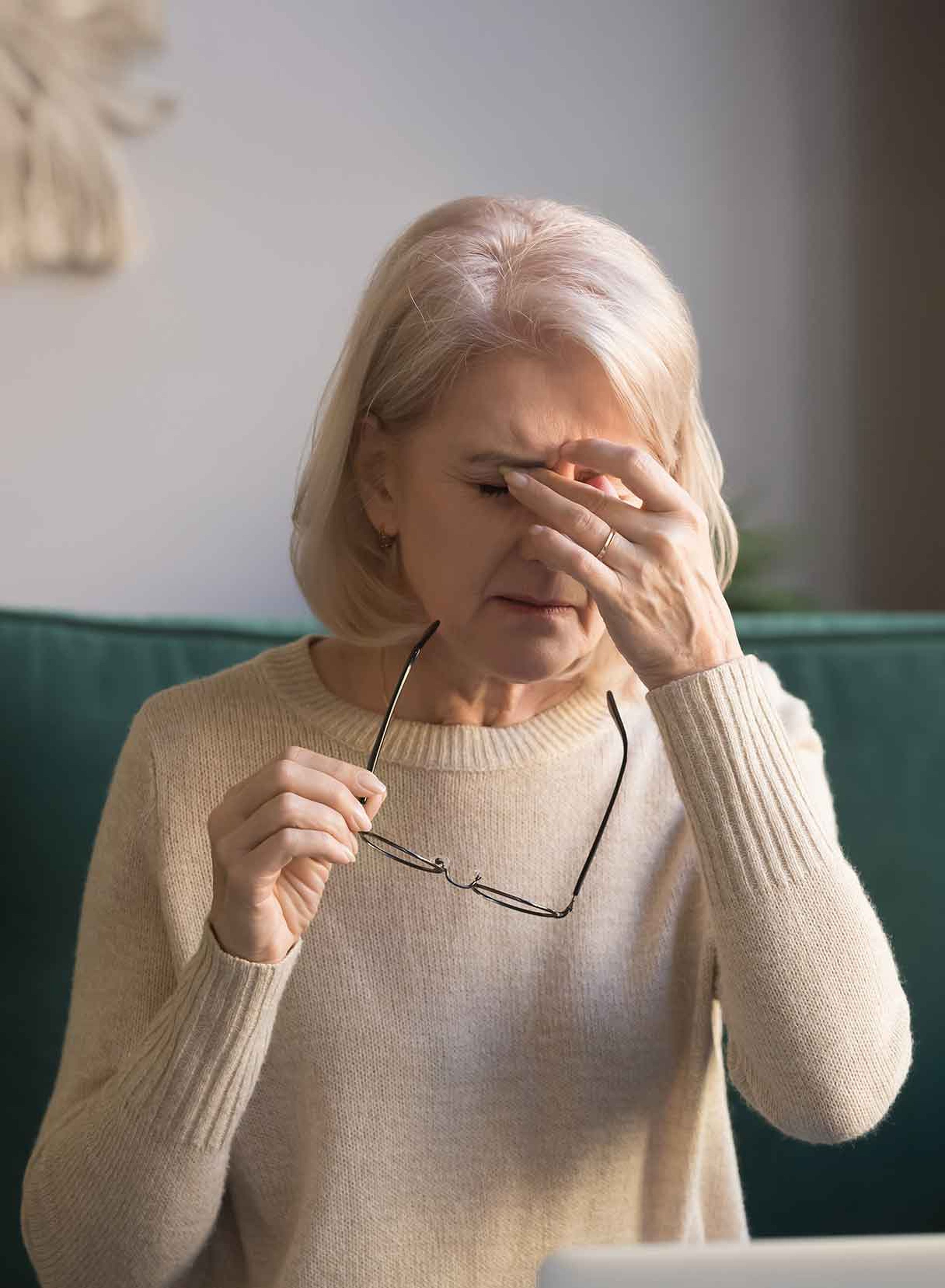 maculopatia secca in donna anziana