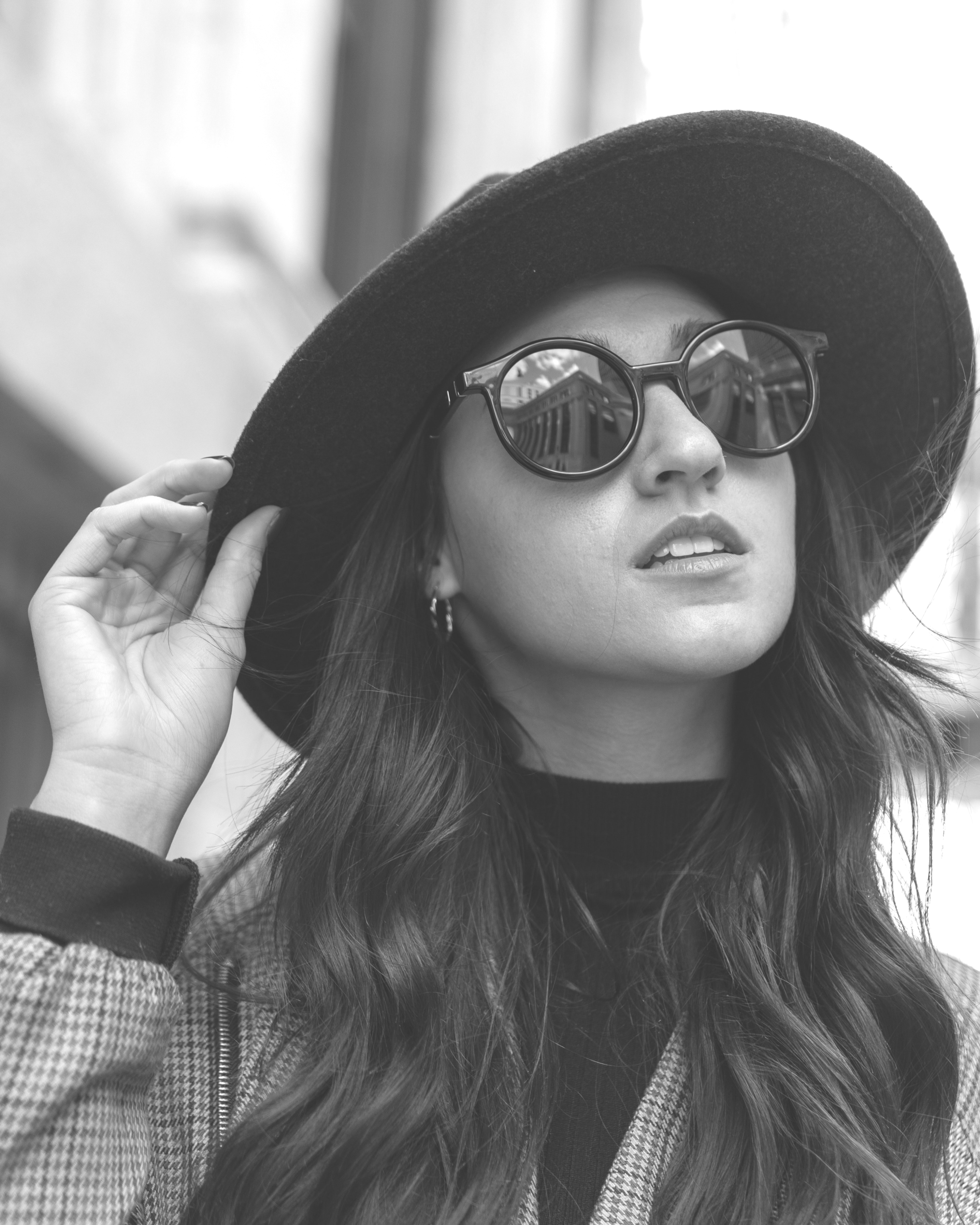 5 ragioni per cui indossare gli occhiali da sole