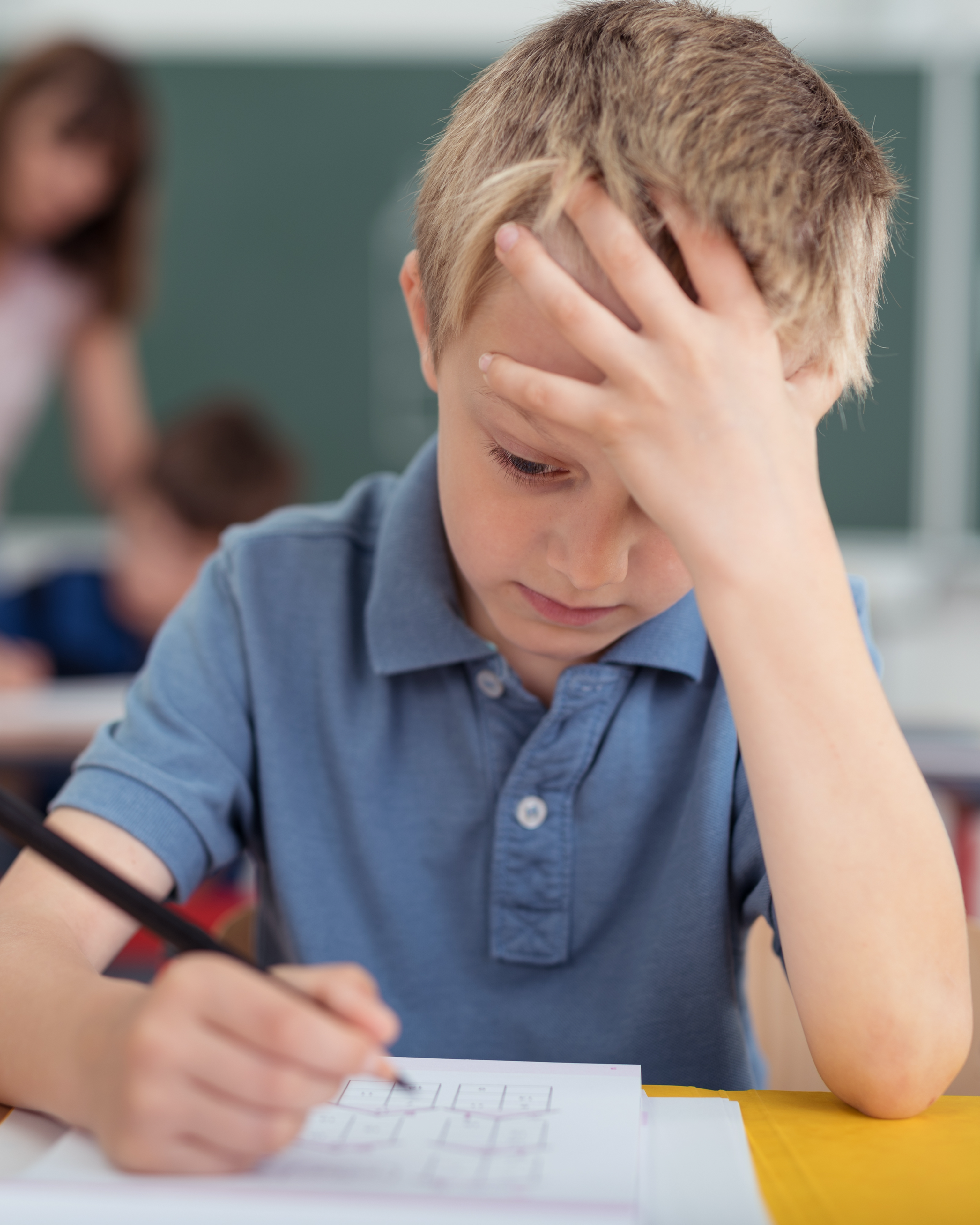 Tuo figlio ha mal di testa a scuola?