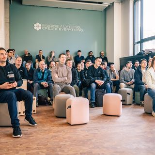 Fachleute verfolgen gemeinsam einen Workshop im IPAI-Umfeld