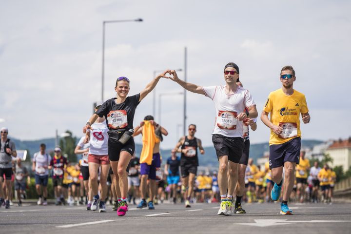 Hero image: Live dabei sein - Schauen, mitfiebern, anfeuern!