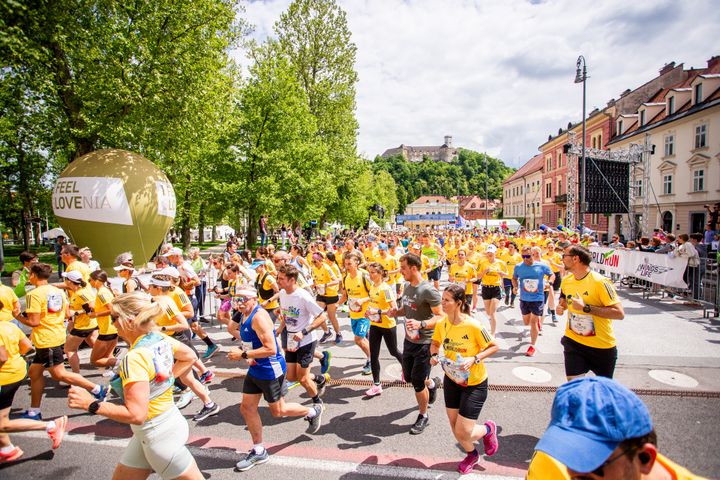Hero image: Tekači so danes zbrali dobrih 8 milIjonov dobrodelnih evrov