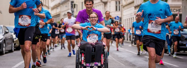 Participants at the Flagship Run Vienna 2025