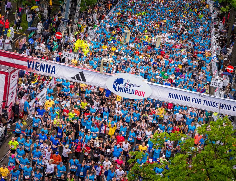 Starting Line of the Flagship Run Vienna 2025
