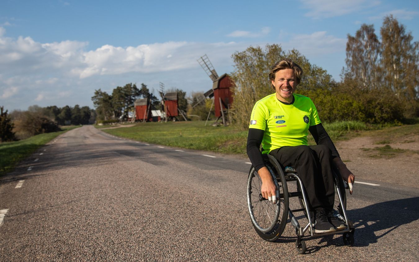 Hero image: The global champion of the Wings for Life World Run 2018 calls on you to sign up to the 2024 Wings for Life World Run