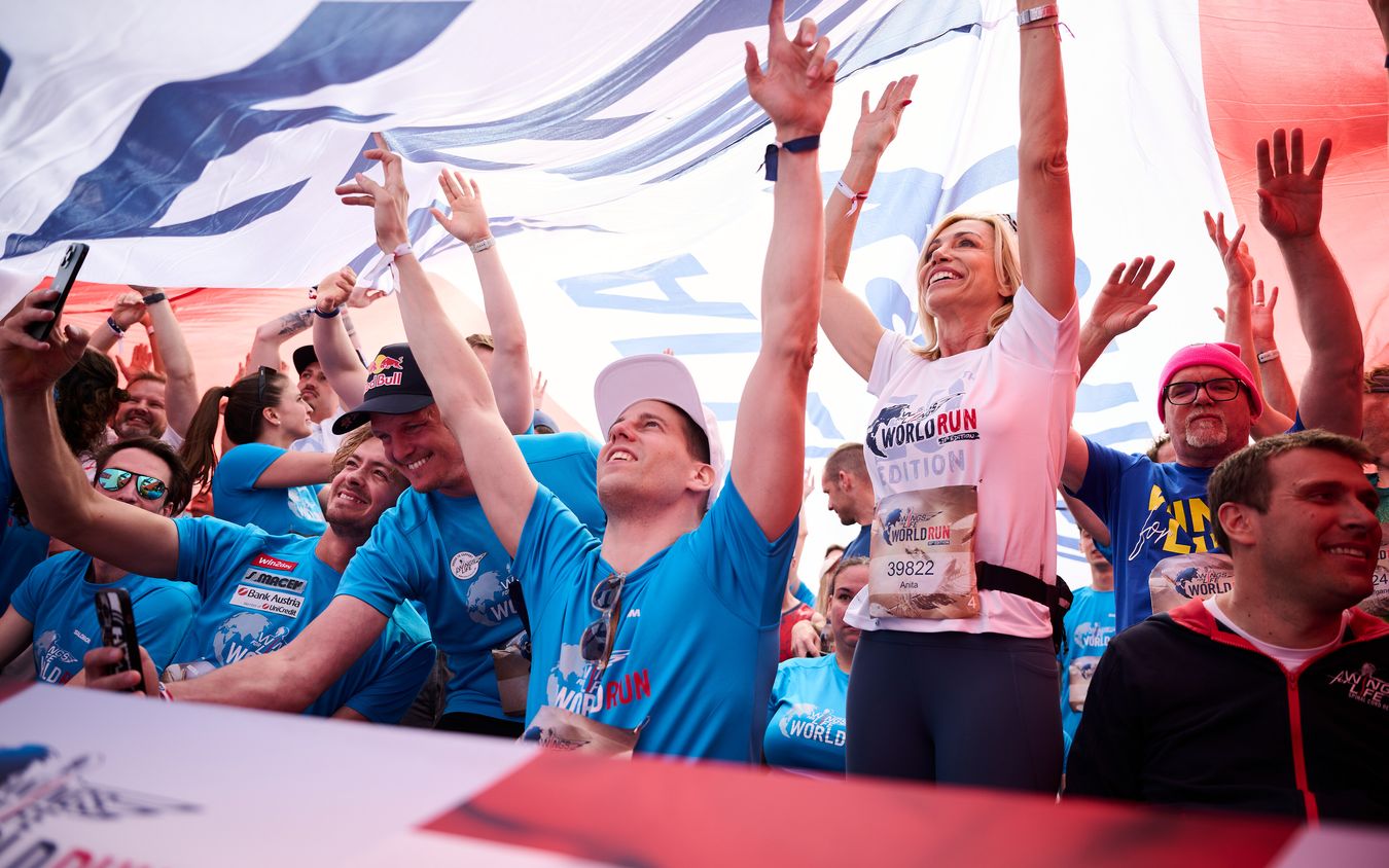 Anita Gerhardter beim Start des Wings for Life World Run 2023.