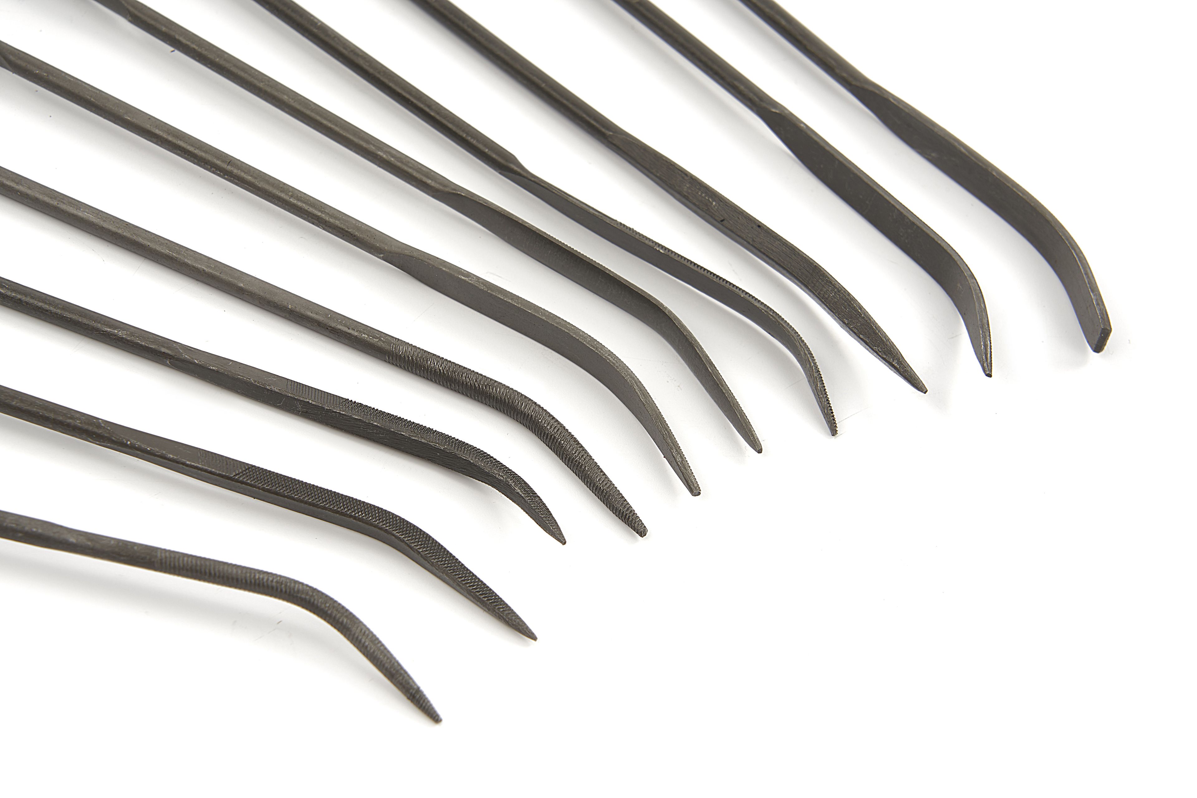 TRAVERSE INFERIEURE ARMATURE AVANT RENAULT CLIO