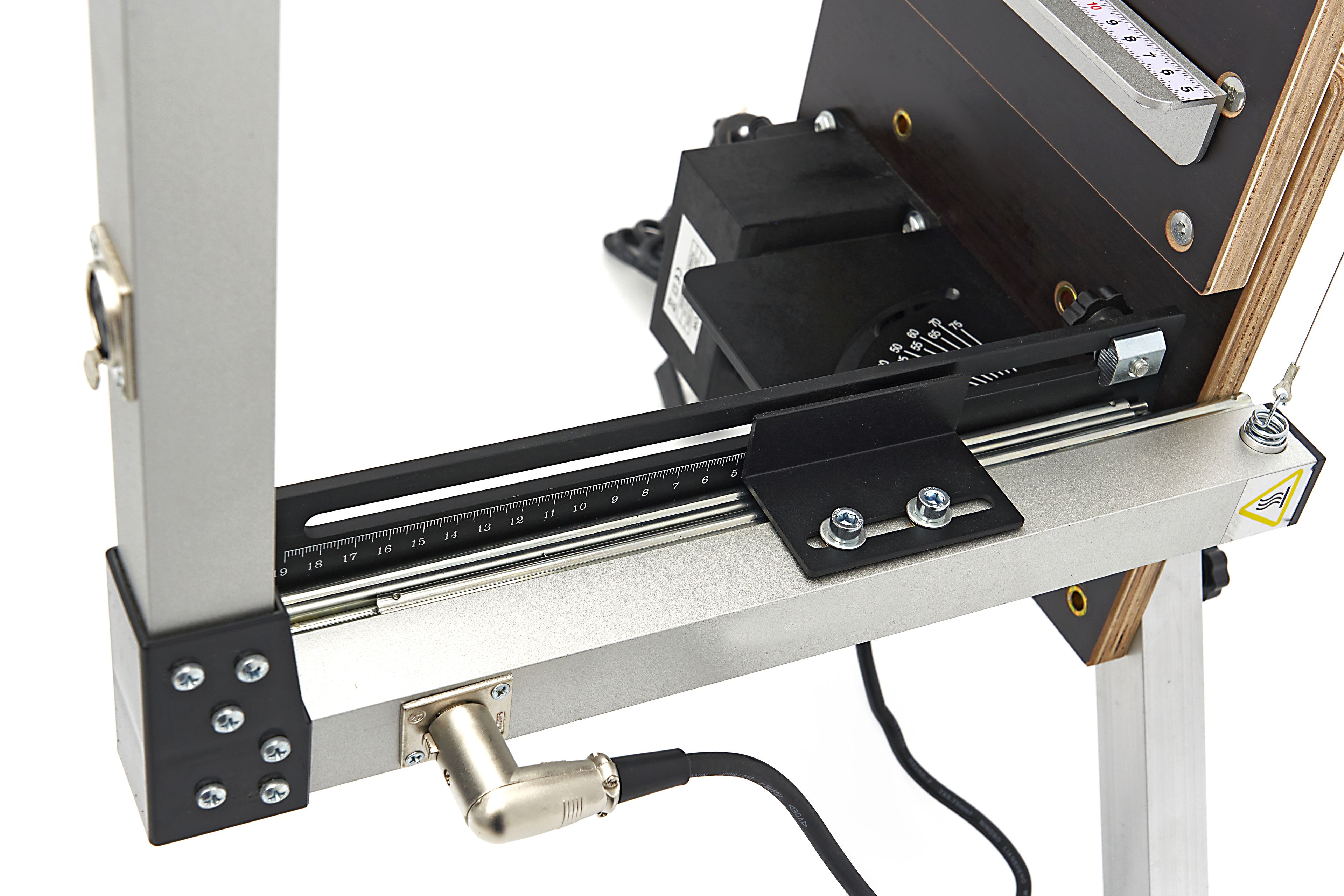 HBM 200 W Schuimsnijder met Poten | HBM Machines