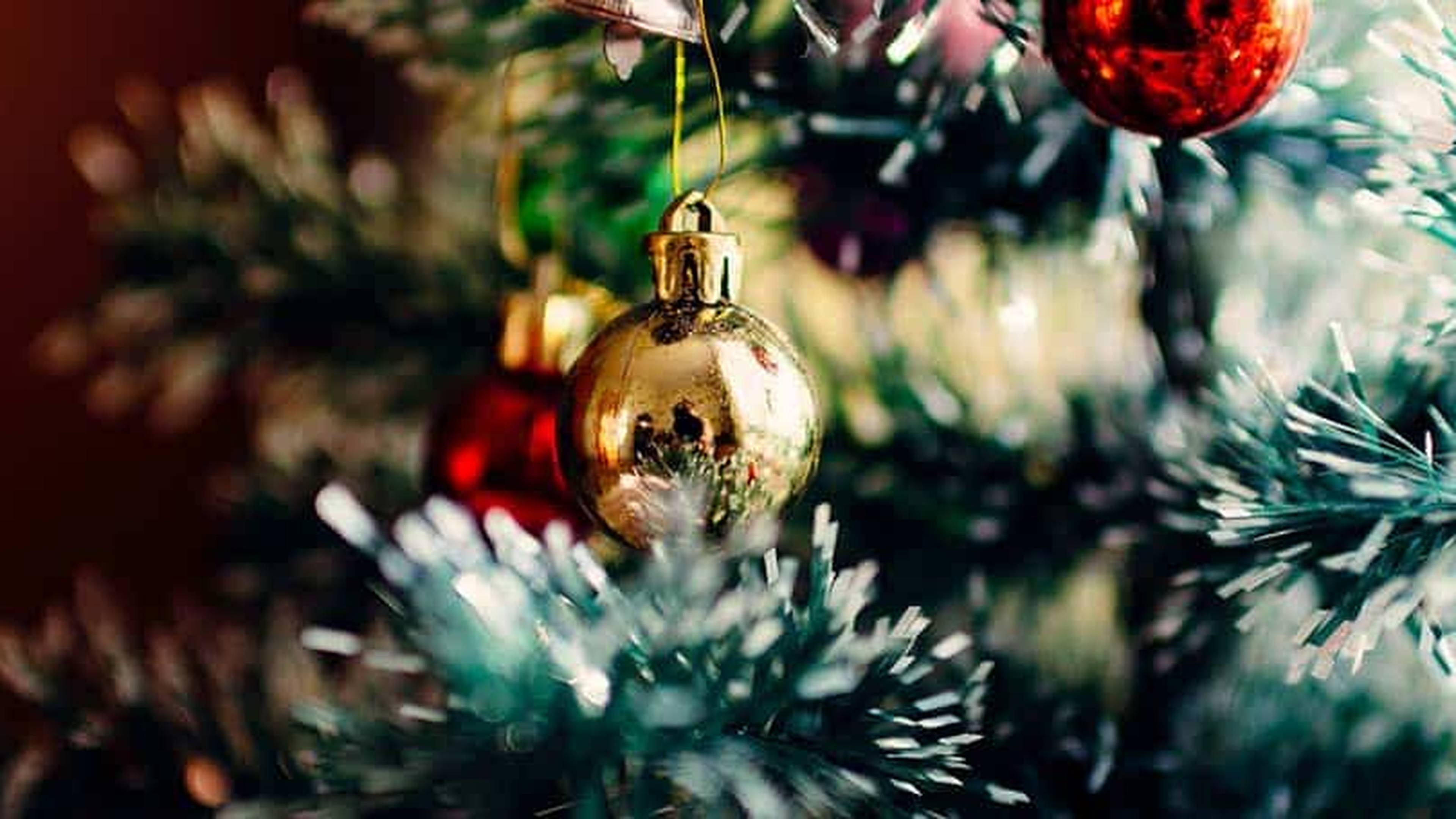 Sharing your own holiday traditions