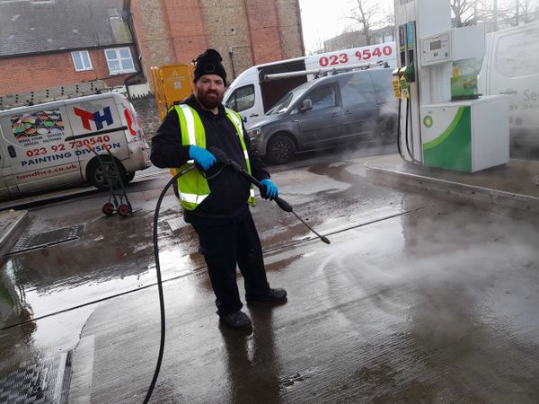 Refurbishment works at Petrol Station in Guildford