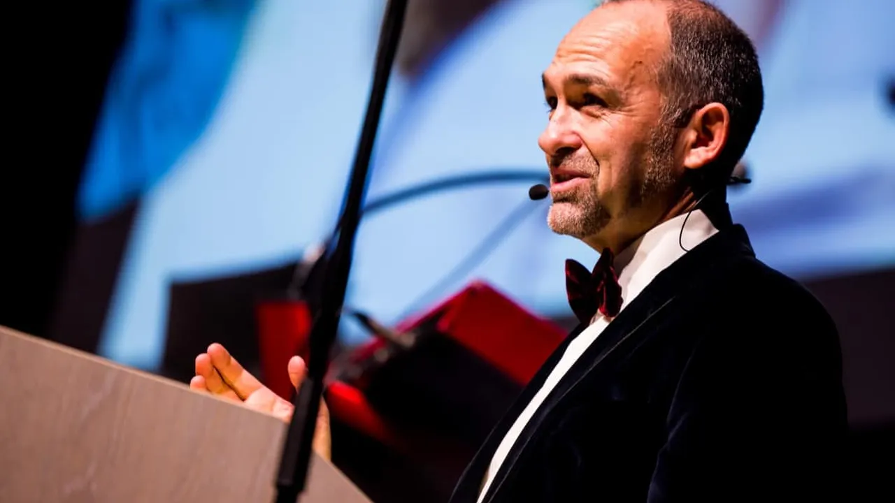 Bert Pauwels speaking on new year event 2023.