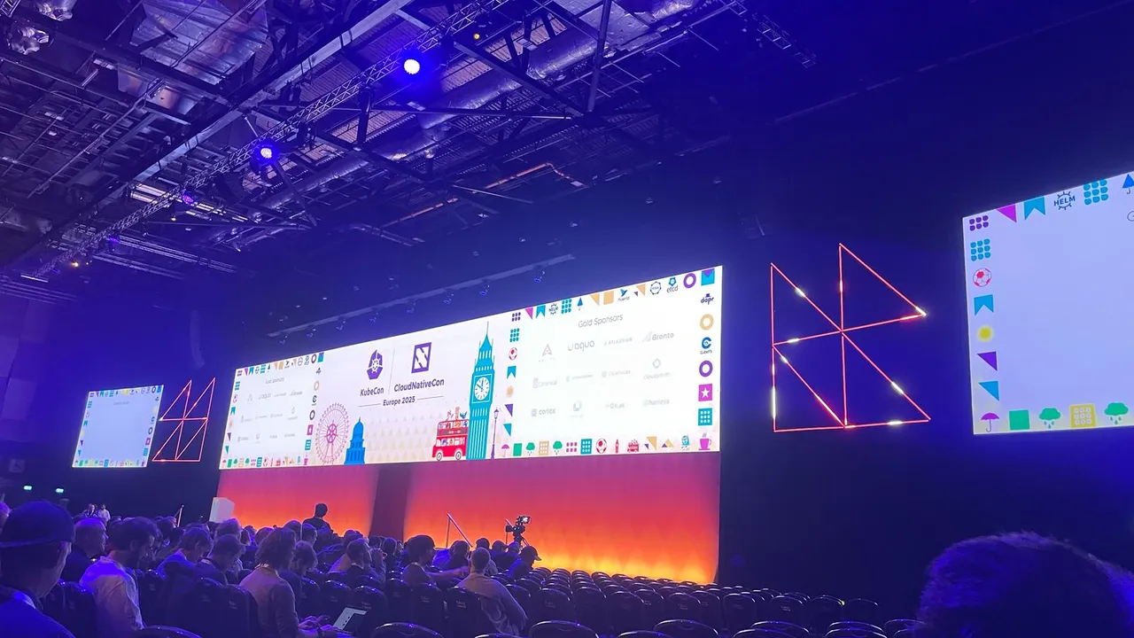 vijf developers in Londen, kubecon