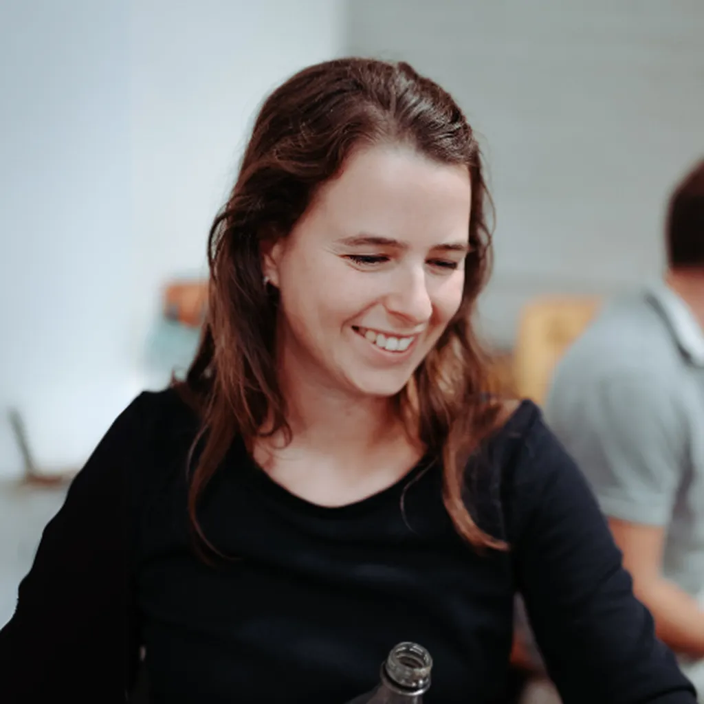 headshot of Sophie our consultant