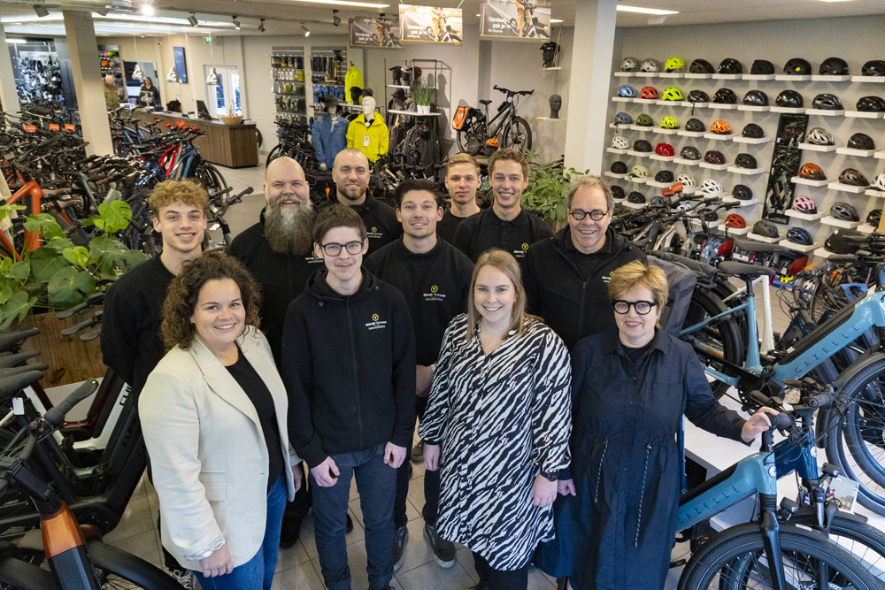 Bike Totaal Van Korven alle medewerkers in de winkel