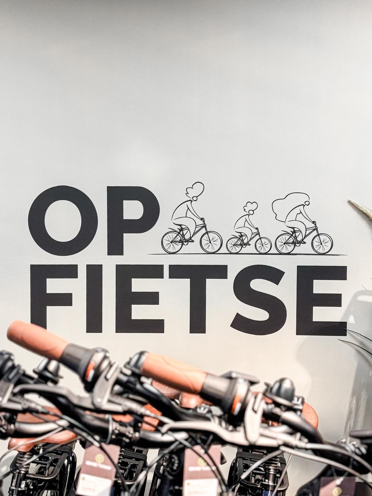Bike Totaal Theo Bruning fietsenwinkel fietssturen met tekst op fietse