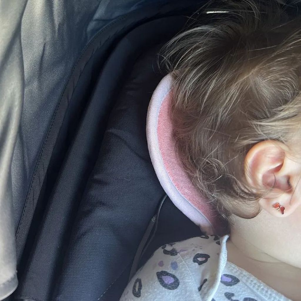 Baby sleeping on Air Layer