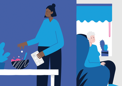 Een illustratie van een oudere vrouw in een stoel bij het raam en een vrouw die bij een tafel staat en een pil in een kom eten doet.