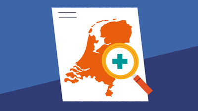 Een vergrootglas hangt boven de kaart van Nederland