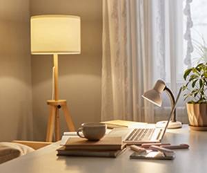 Vienkārši paskaidrota gaišā krāsa