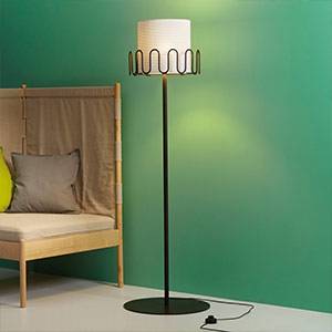 Frilly floor lamp with clothes rail