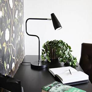 Lampe à poser dans Bureau