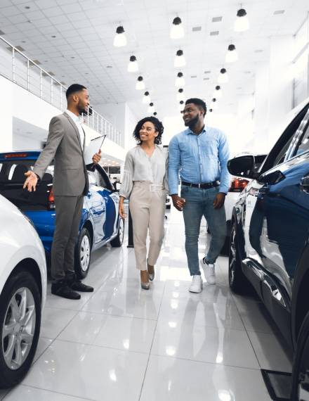 Lighting as a signpost and orientation in the car dealership