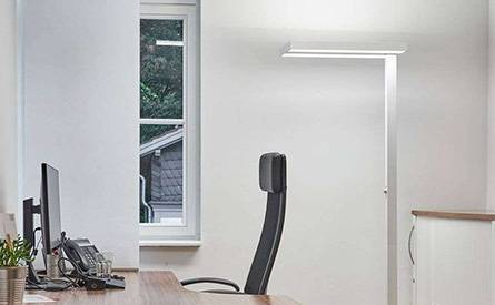 Stehlampe