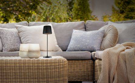 Светлинни стилове с батерийно захранване за топлите дни