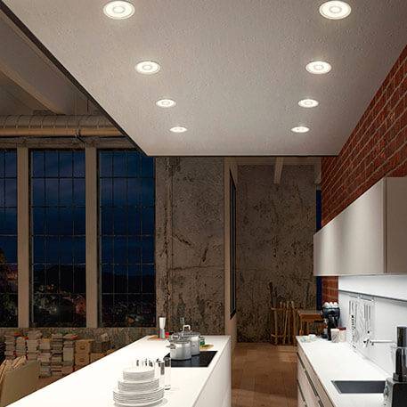 Focos LED embutidos na casa de banho