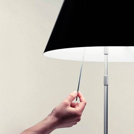 Designerska lampa podłogowa