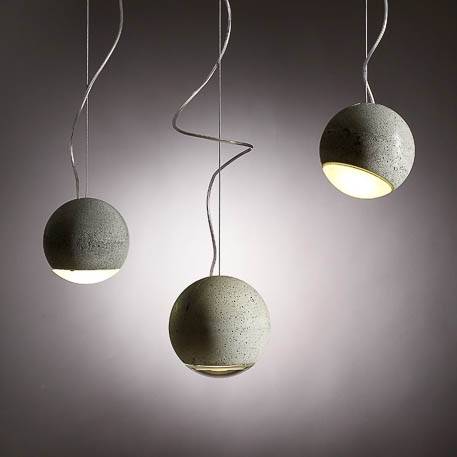 TECNOLUMEN Trabant Pendellampe mit matter Glaslinse