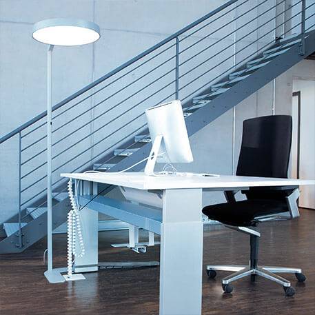 Lampe sur pied pour le bureau