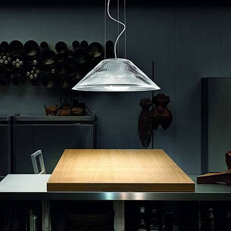 Räfflad glaspendellampa Corolla med LED-ljus