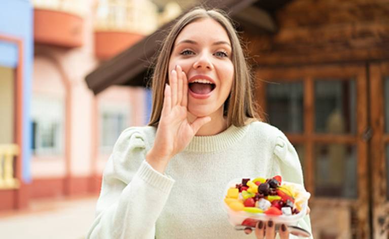 Dziewczyna z żelkami