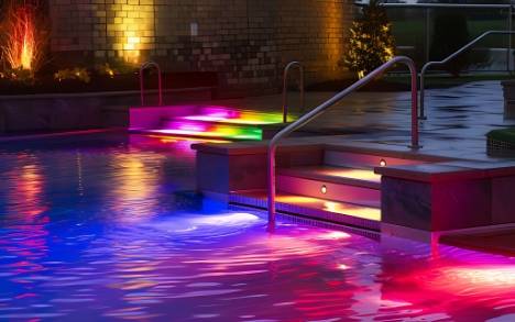 Lámparas LED para piscinas