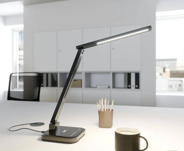 Arbeitslicht am Schreibtisch