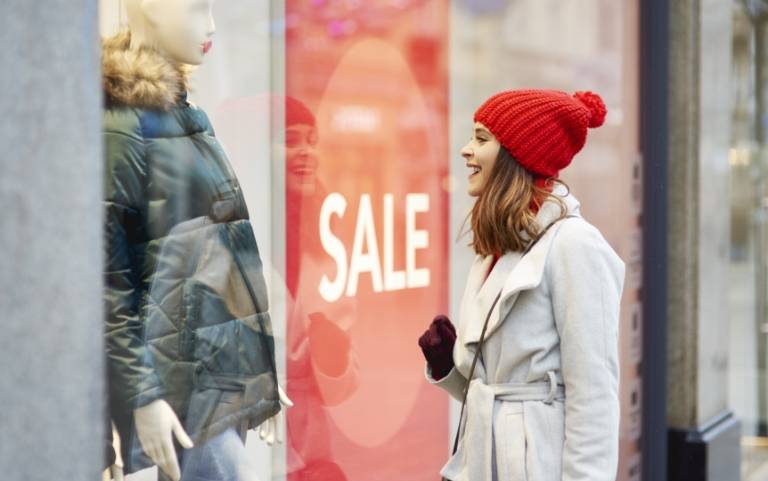 Belysning i butikkvinduer