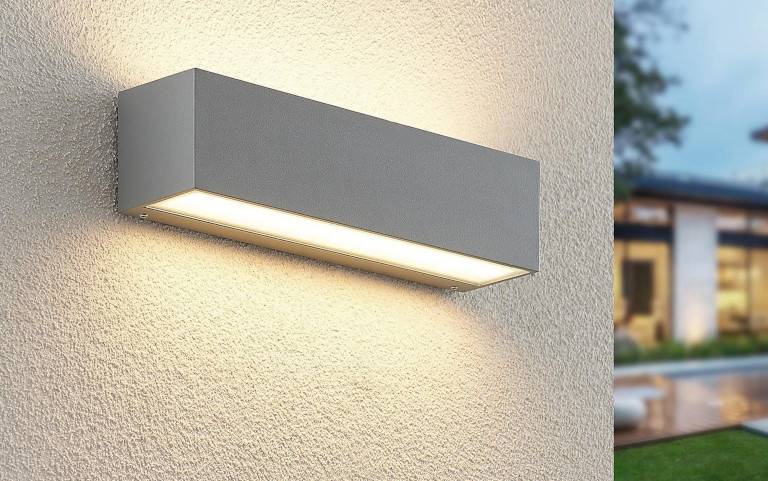 Светлина за открито