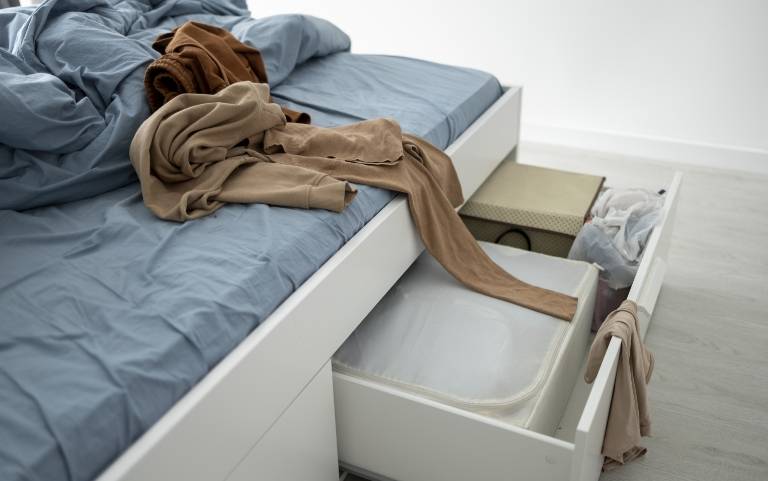 Cassettiere sotto il letto