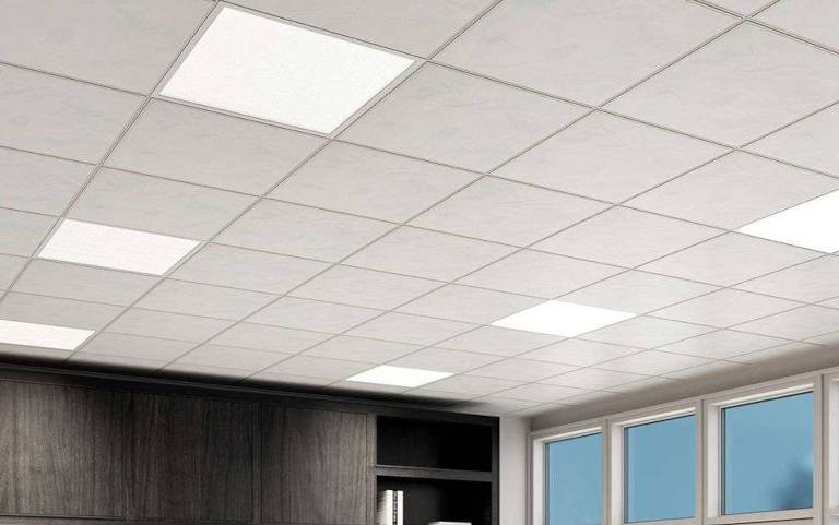 офис осветление с Pantone