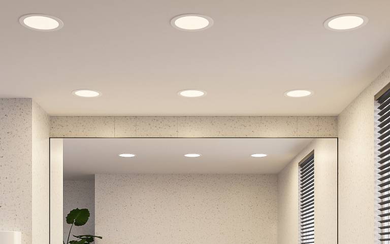 осветление на хотела с Pantone