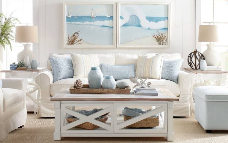 Nappali tengerkék és bézs színekben