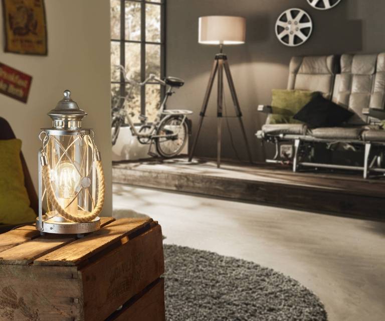 Αντίκες επιτραπέζιες λάμπες