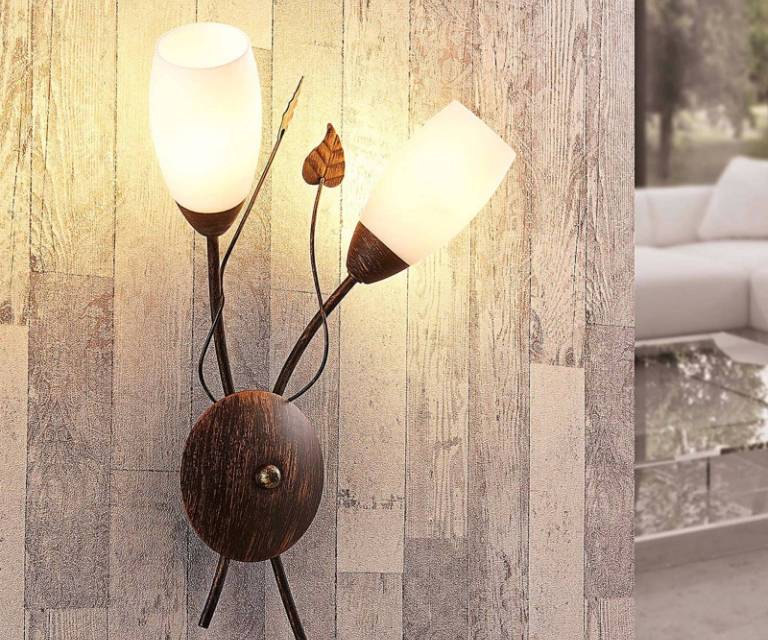 Φωτιστικά τοίχου αντίκες